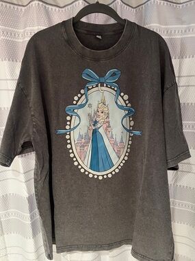 Coquette Elsa Tee